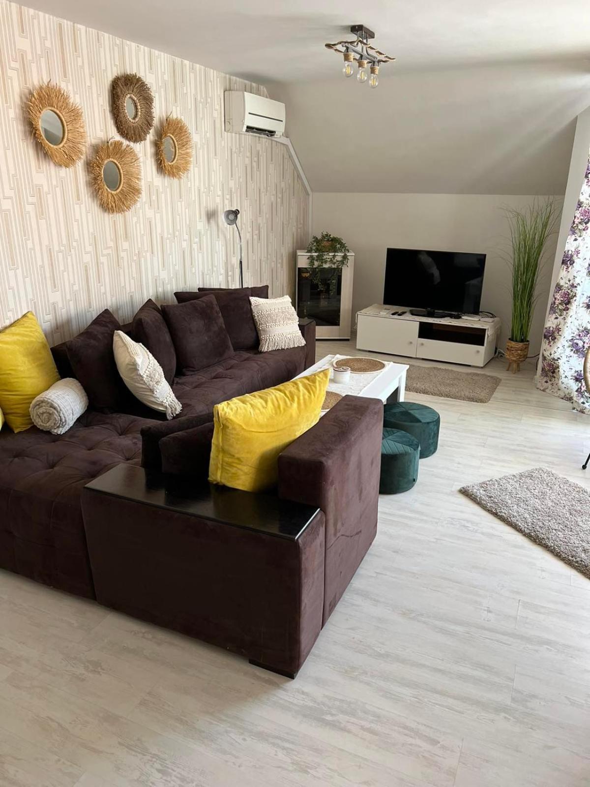 Ferienwohnung Sweety Sliven Zimmer foto